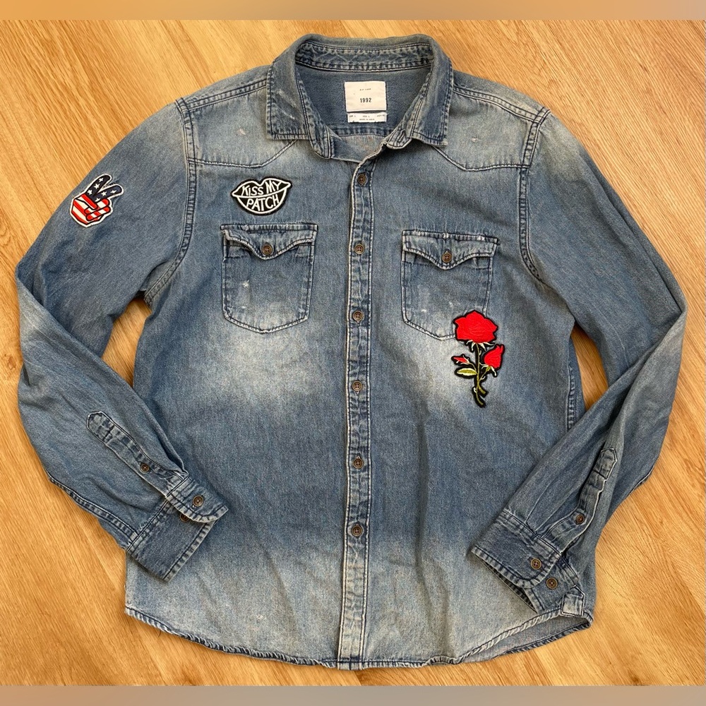 Zara denim shirt patches distressed unisex large button up boho Zip Code 1992
